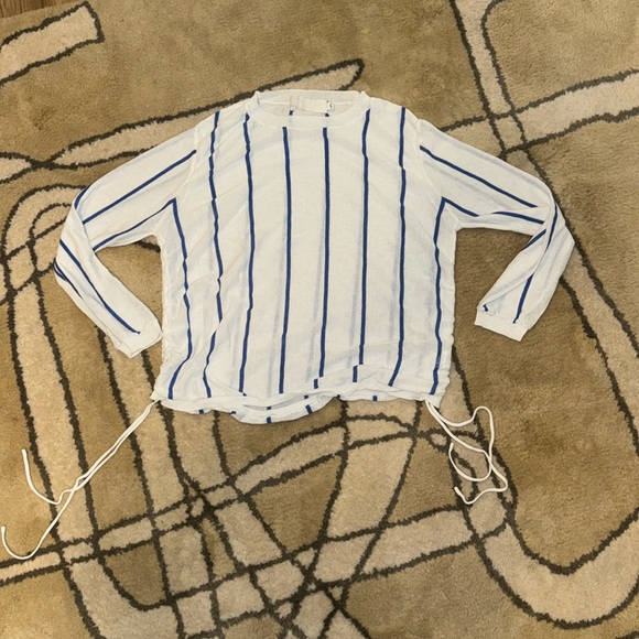 The Open- cinch tie long sleeve shirt, size Large - Picture 1 of 3